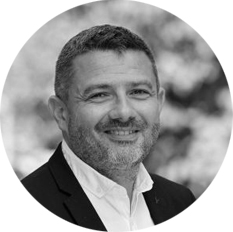 Stéphane Riou